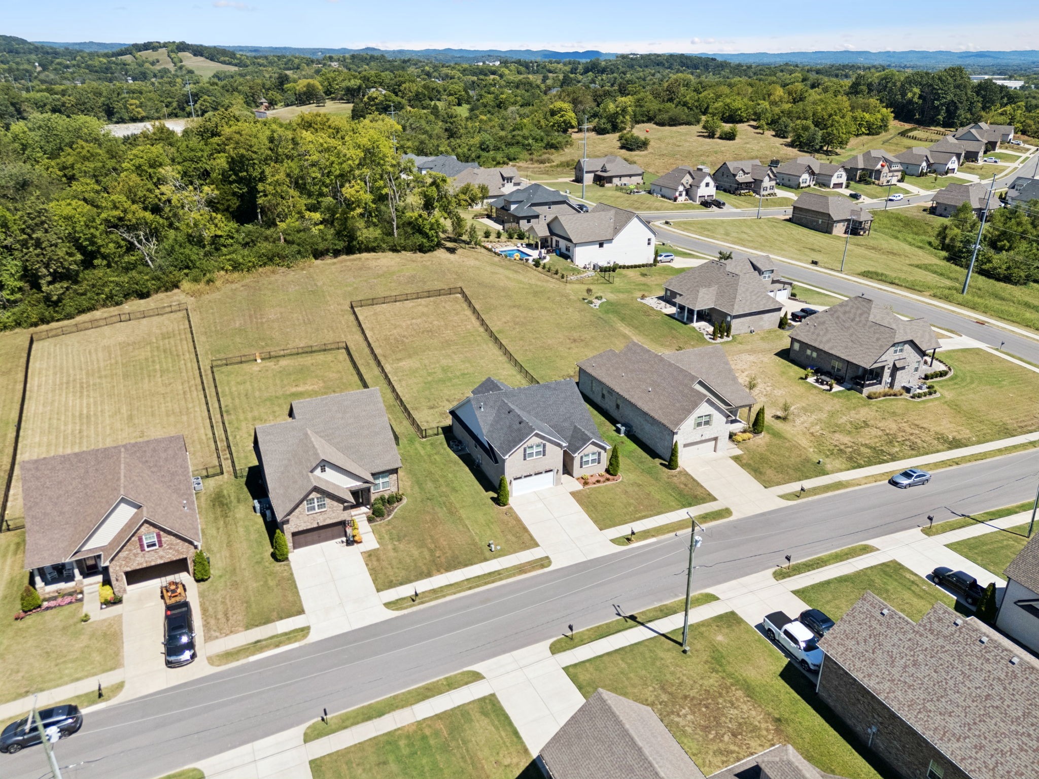 214 Hutch Ct