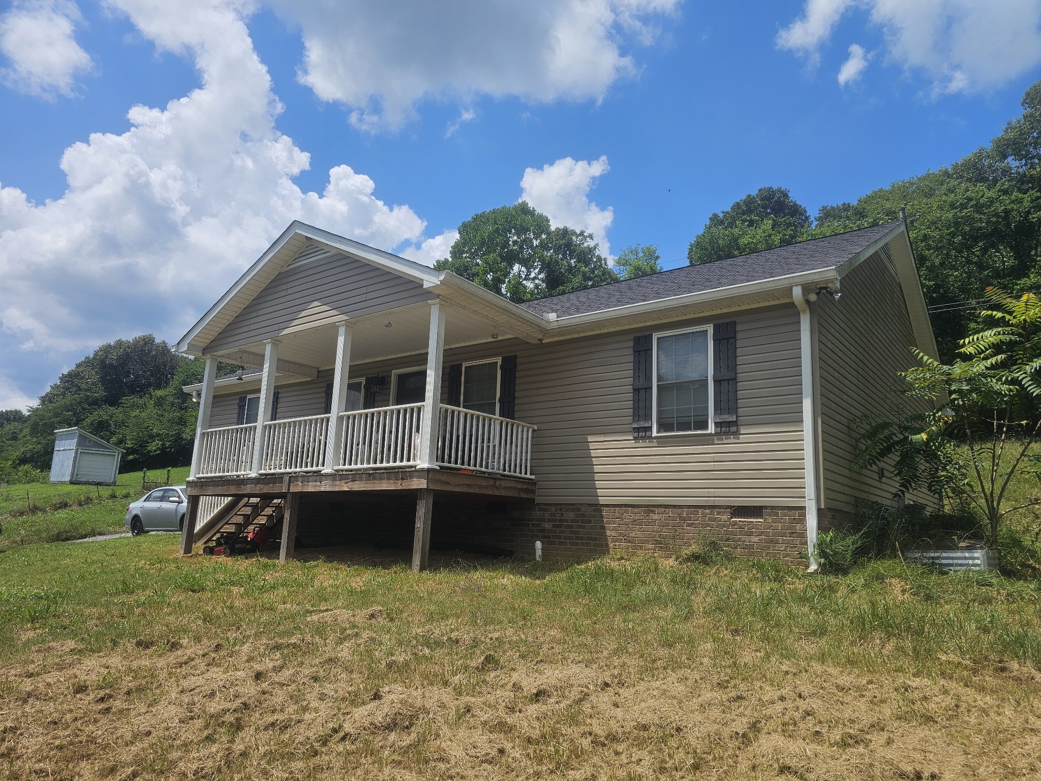 211 Bowmans Branch Ln