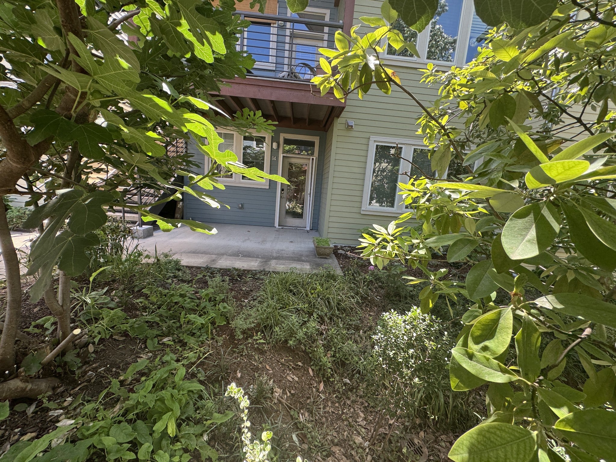 1325 5th Ave N 14