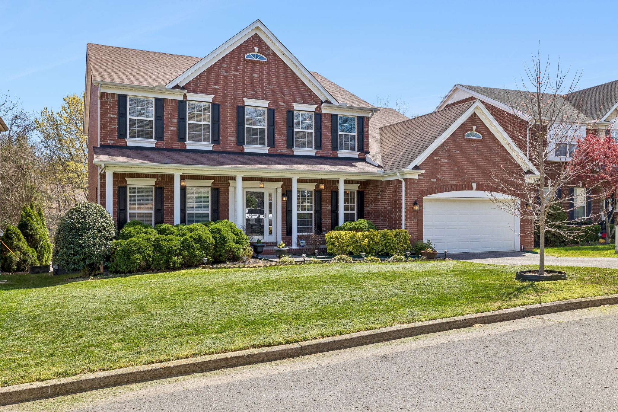 9733 Valley Springs Dr