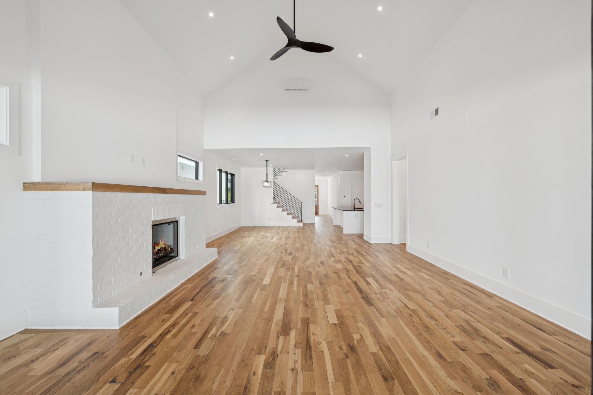 Nashville, Tennessee, 37204, United States, 1 Bedroom Bedrooms, ,2 BathroomsBathrooms,Residential,Pending,2034002