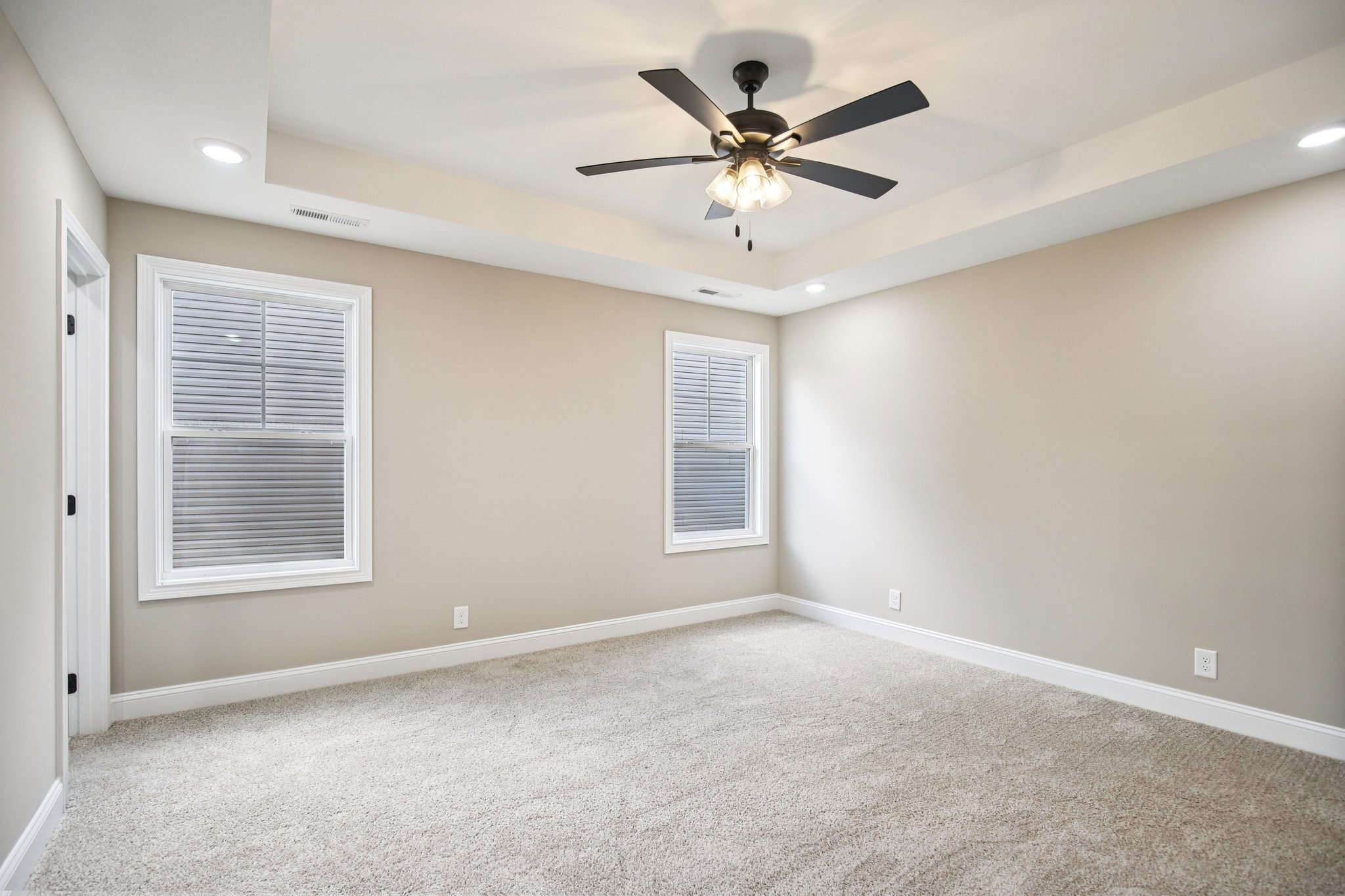 Clarksville, Tennessee 37040, United States, 3 Bedrooms Bedrooms, ,2 BathroomsBathrooms,Residential,Active,108525