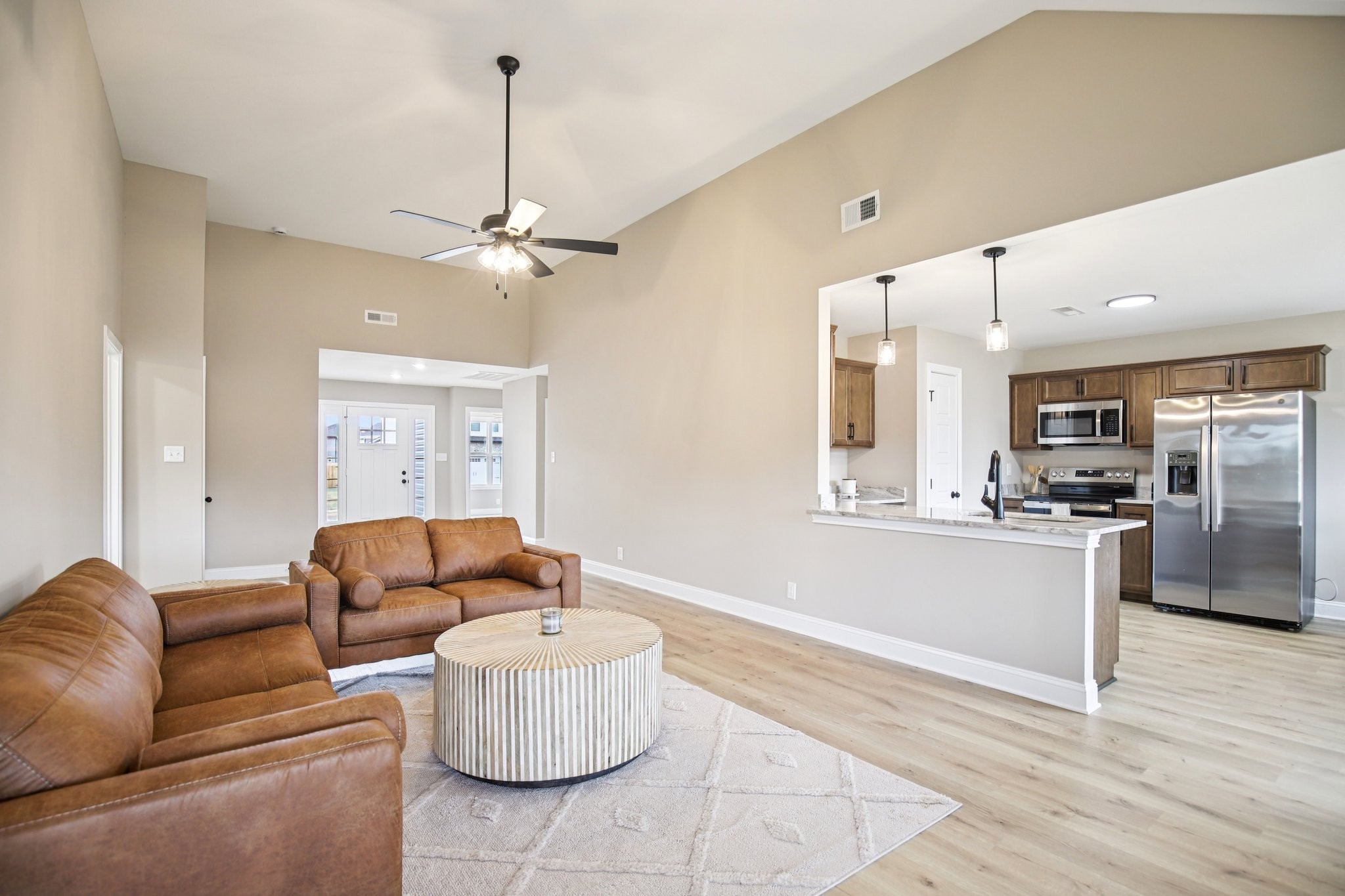 Clarksville, Tennessee 37040, United States, 3 Bedrooms Bedrooms, ,2 BathroomsBathrooms,Residential,Active,108525