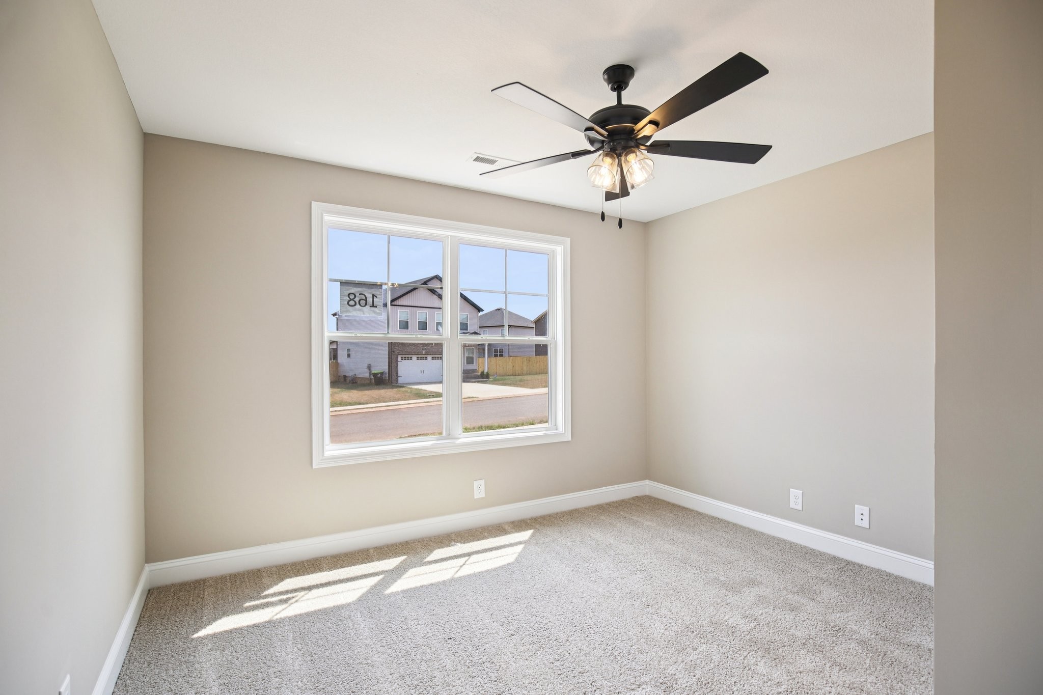 Clarksville, Tennessee 37040, United States, 3 Bedrooms Bedrooms, ,2 BathroomsBathrooms,Residential,Active,108525