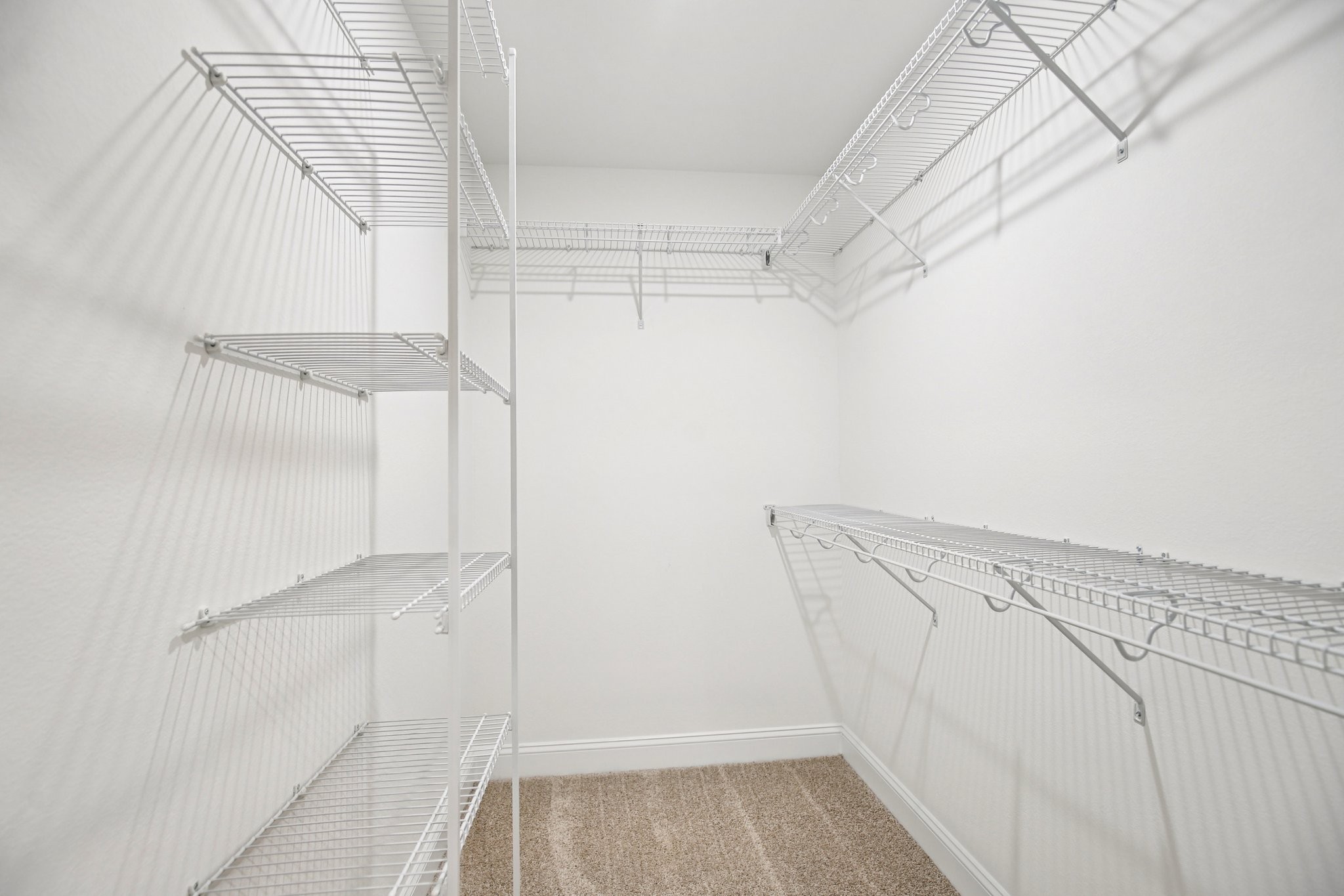 Clarksville, Tennessee 37040, United States, 3 Bedrooms Bedrooms, ,2 BathroomsBathrooms,Residential,Active,108525