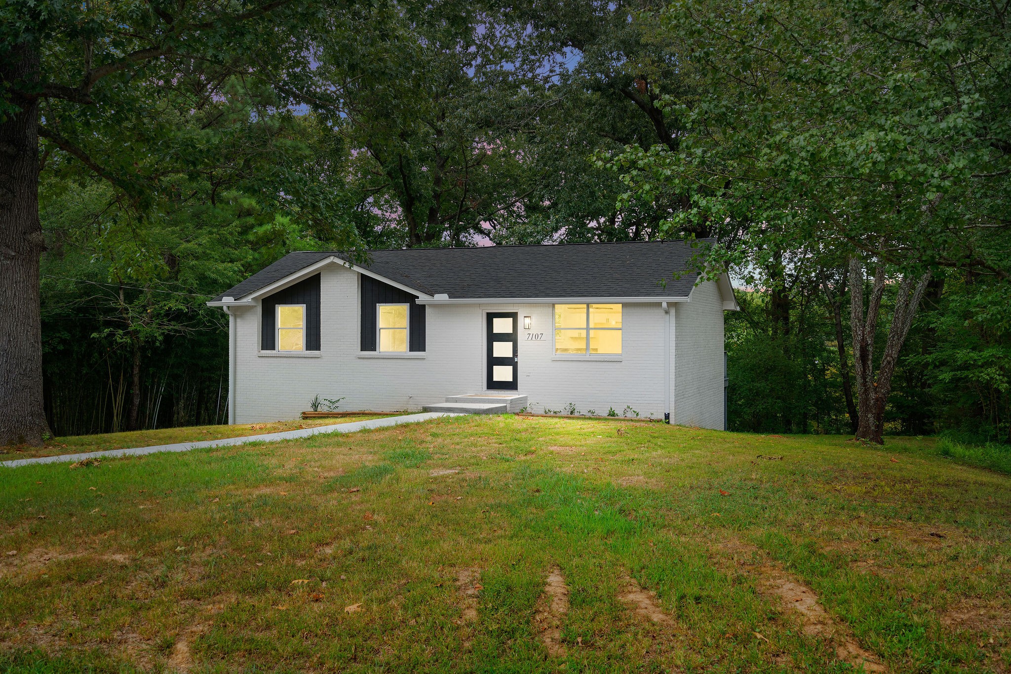 7107 Timberlane Dr