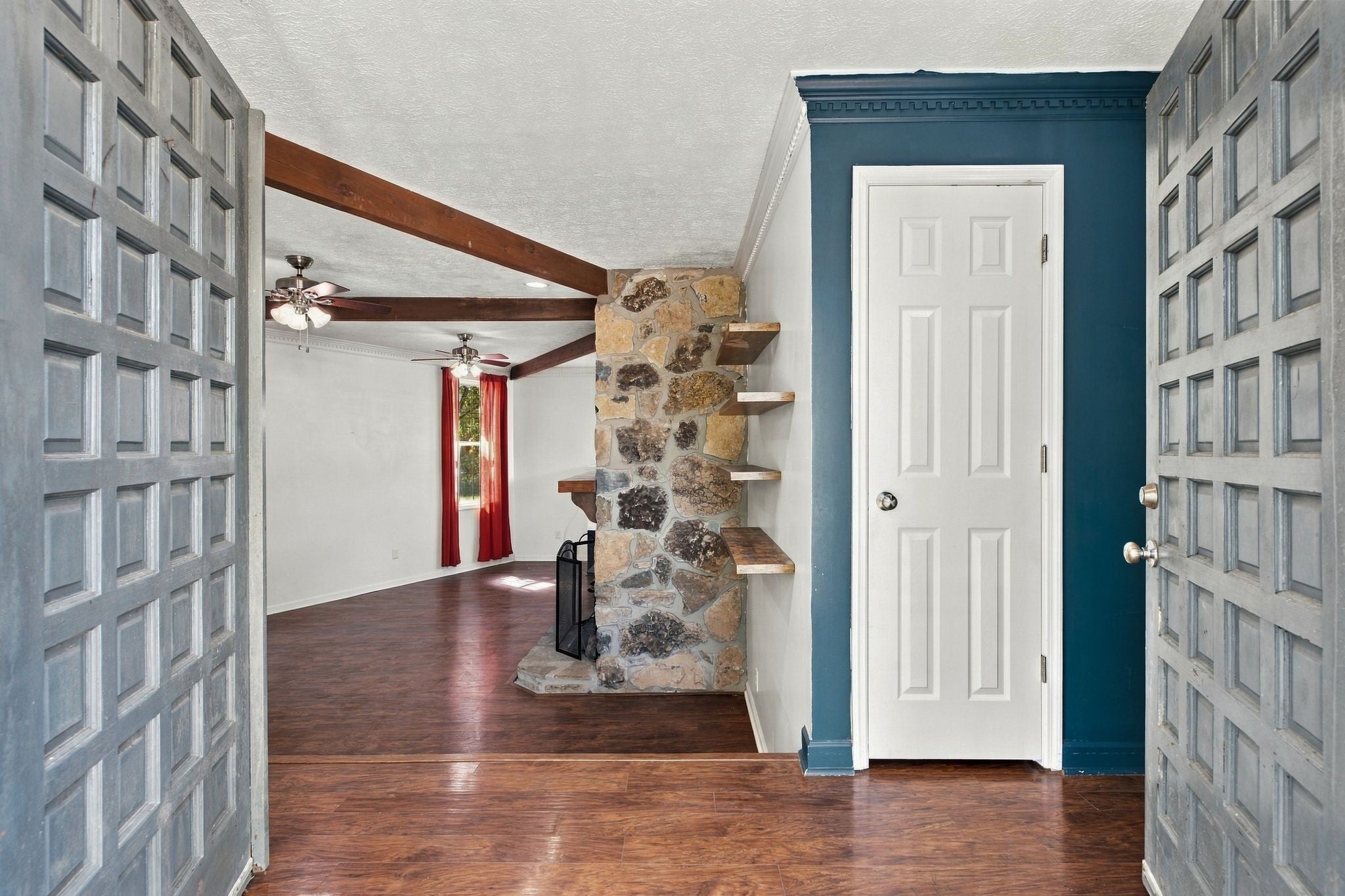 200 Graystone Dr