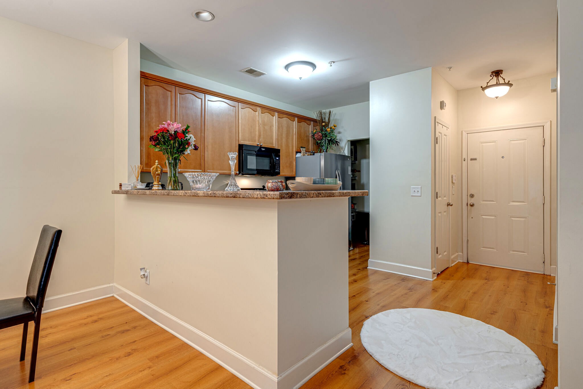 Photo 4 of 17 of 7234 Althorp Way 1 condo