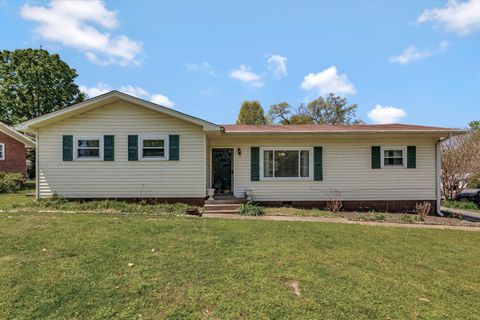 1827 Shelley St Murfreesboro TN 37129