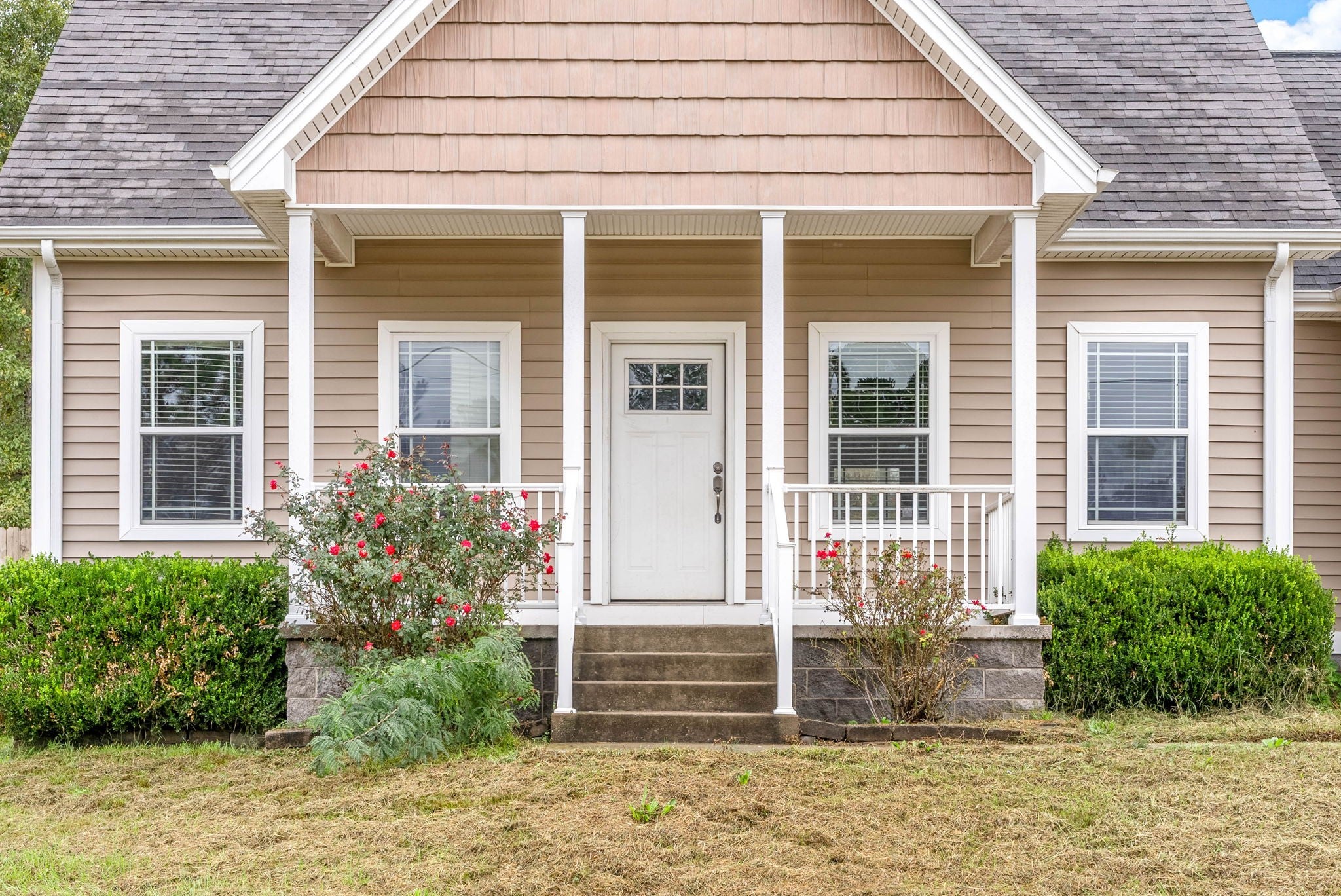 284 Meadowbrook Dr