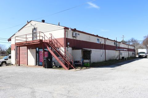 2019 S Main St Columbia TN 38401