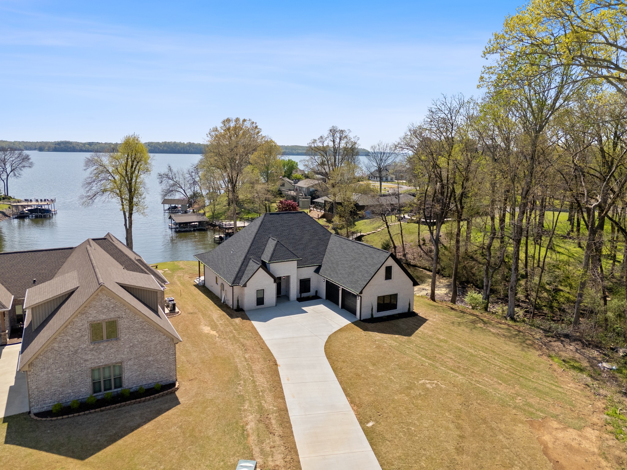 199 Beach Road N