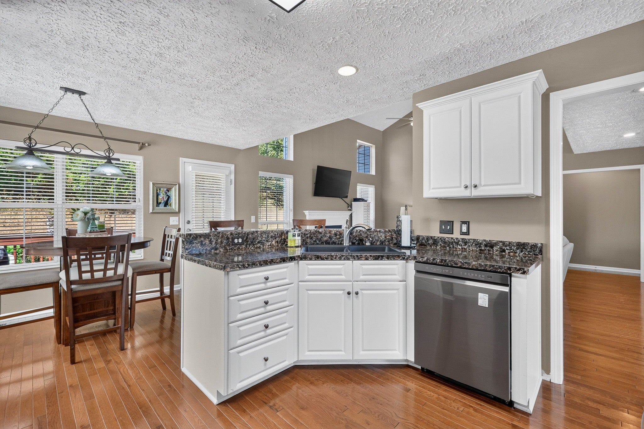 124 Paige Park Ln