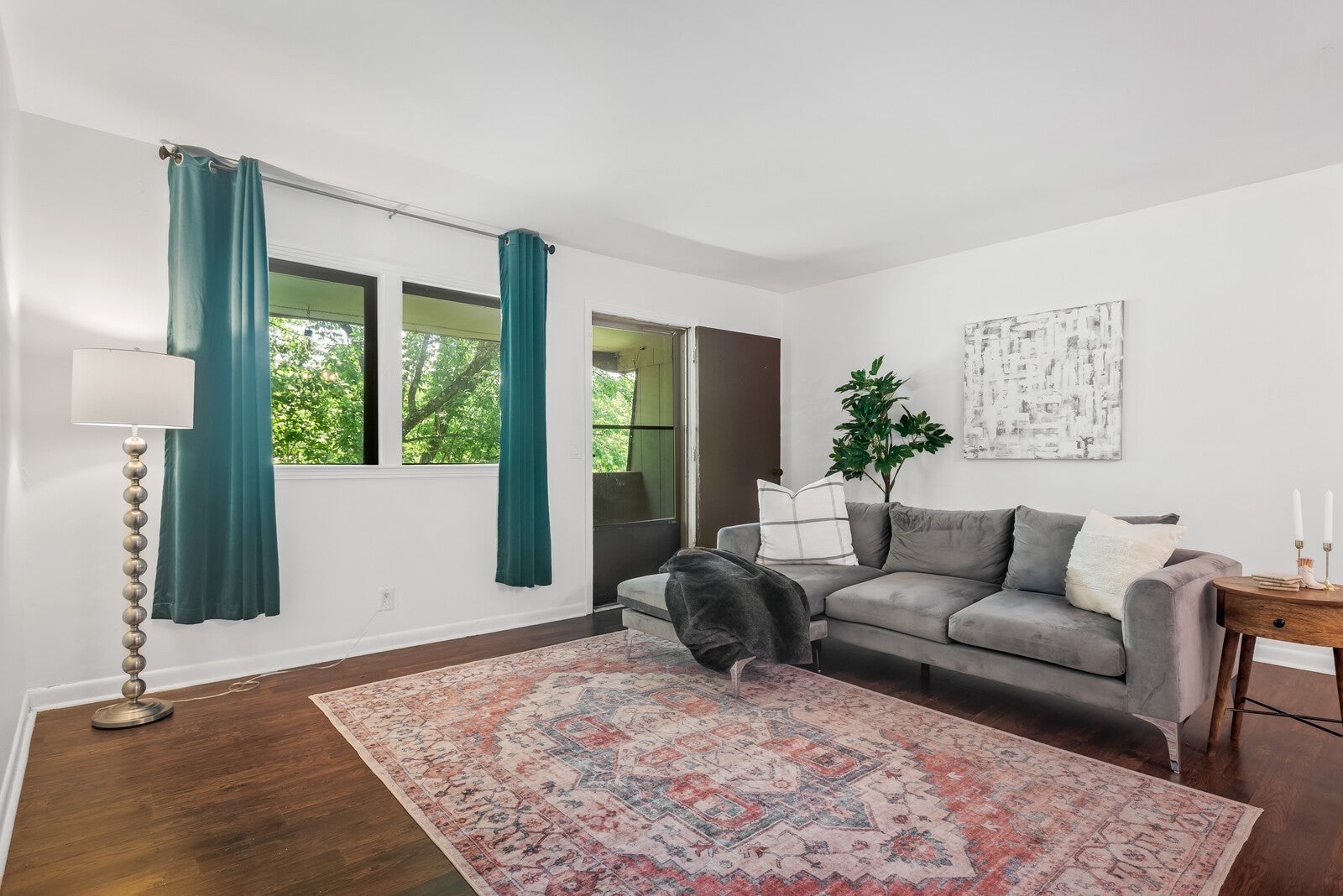 2.0-bed rental at 2929 Selena Dr C43