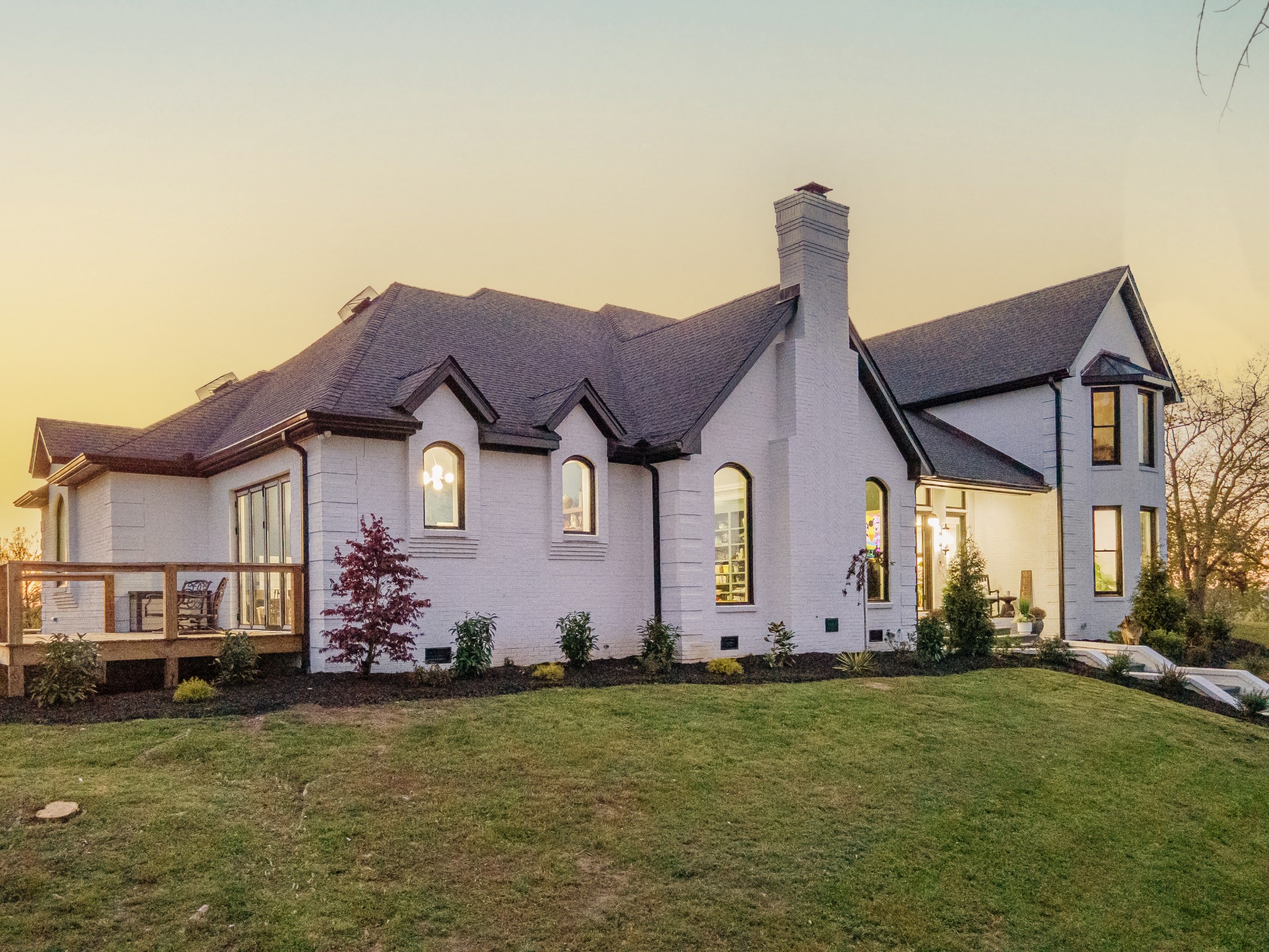 2512 Lewisburg Hwy