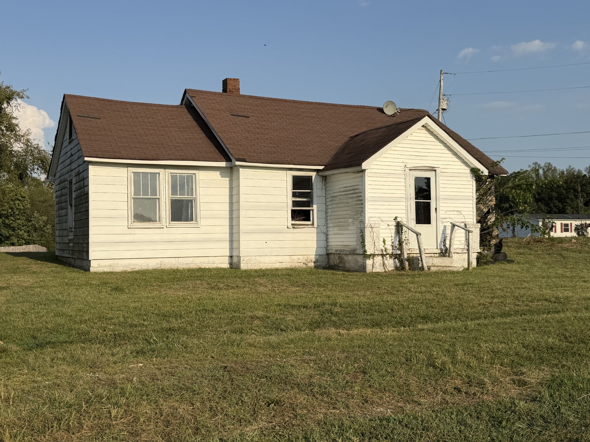 311 Old Highway 109