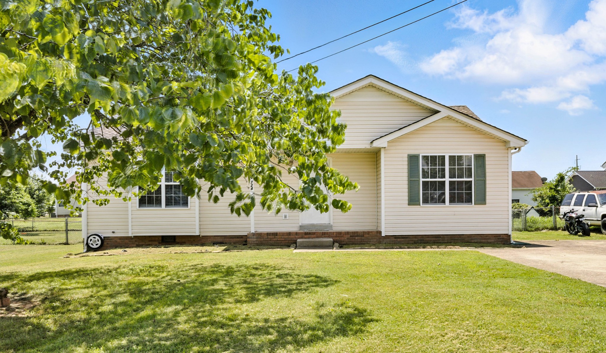 724 Carbondale Dr