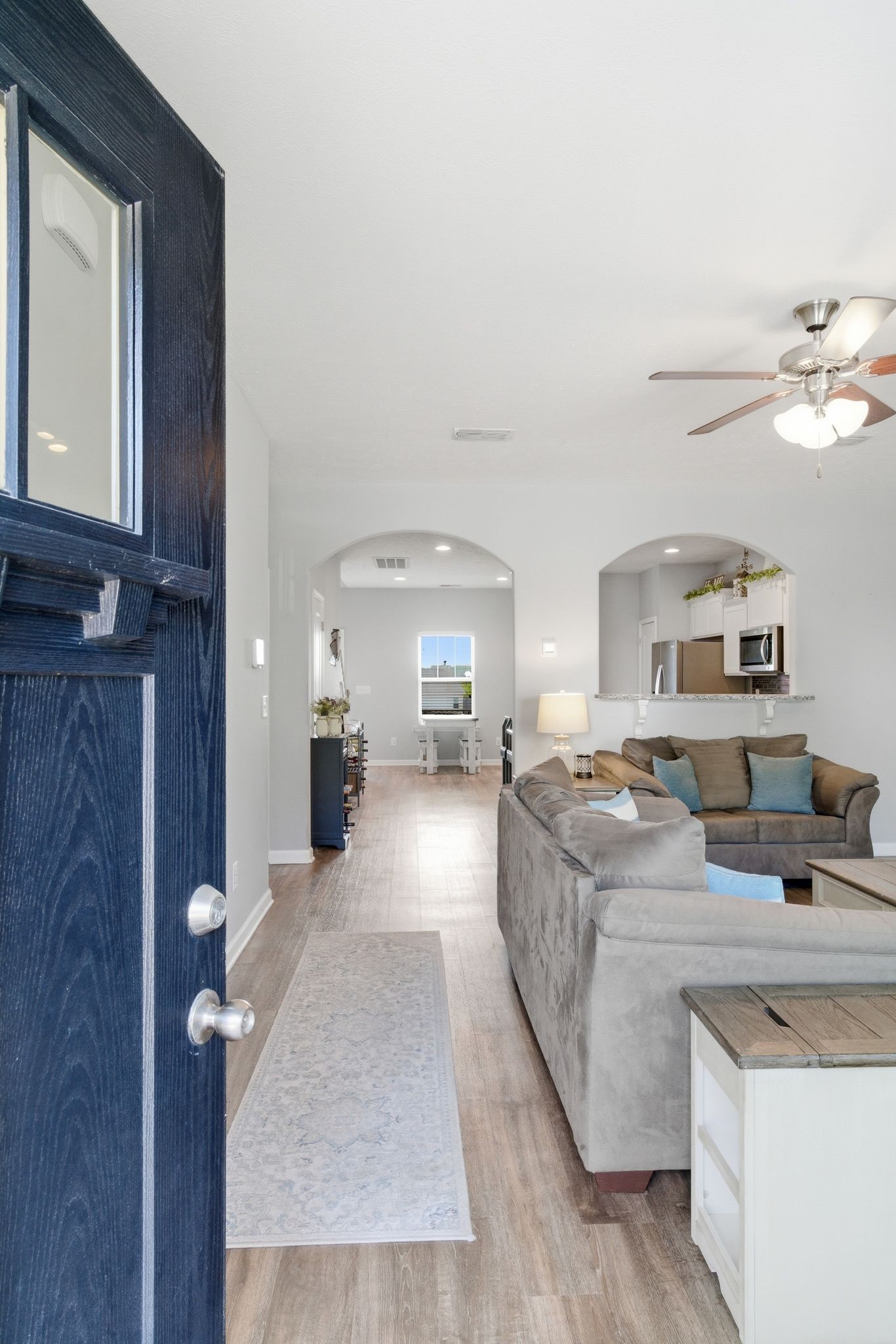1332 Busiris Dr