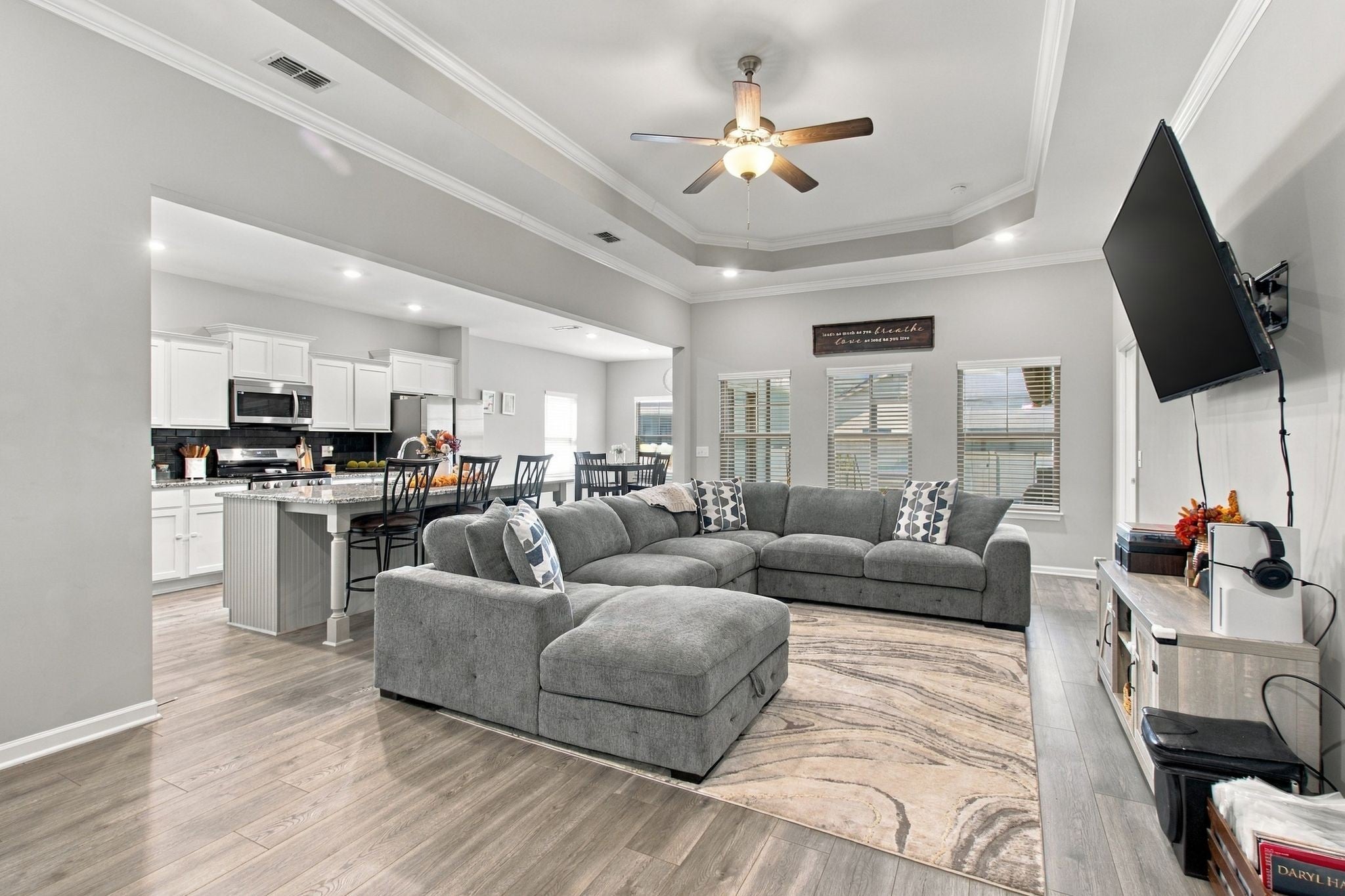 3726 Stormy Ln