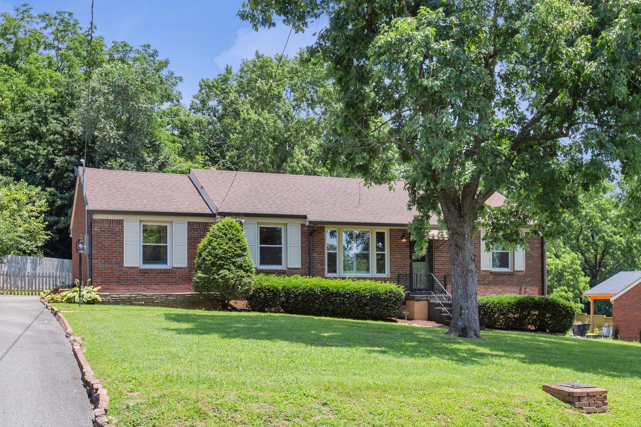 3322 Mimosa Dr