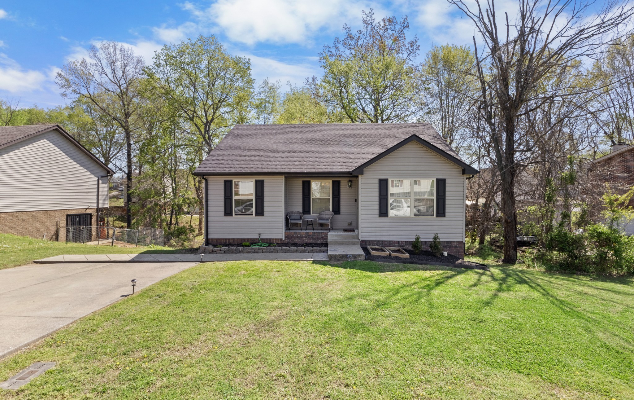189 Whitehall Dr
