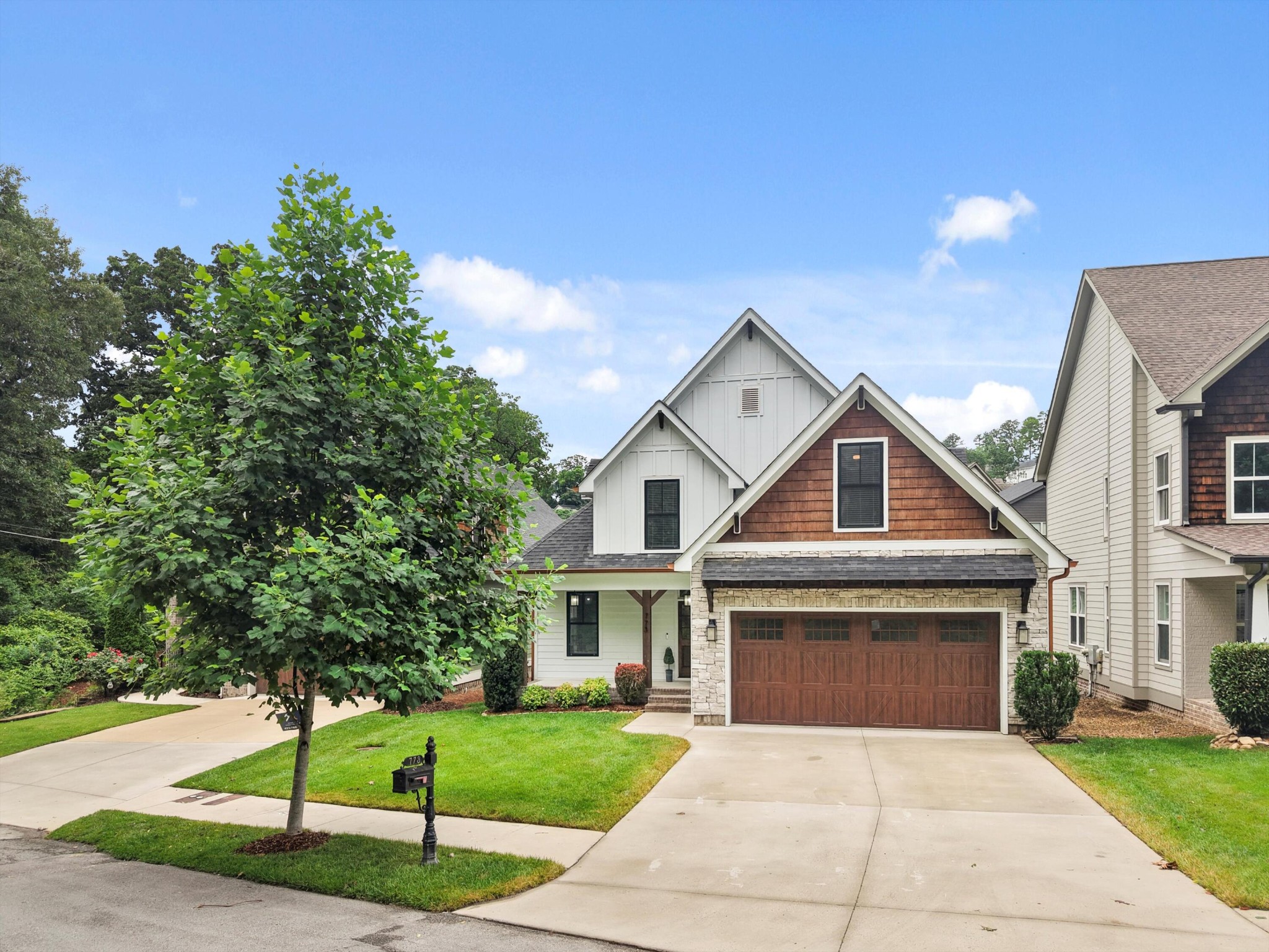 773 Curve Street