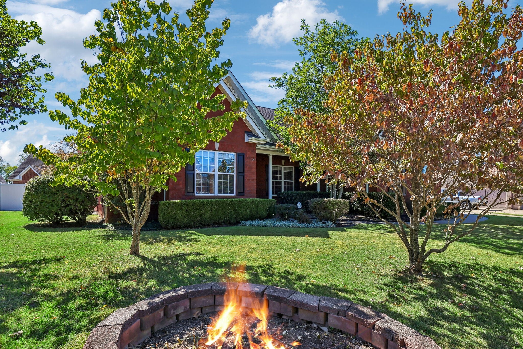 3630 Geneva Dr