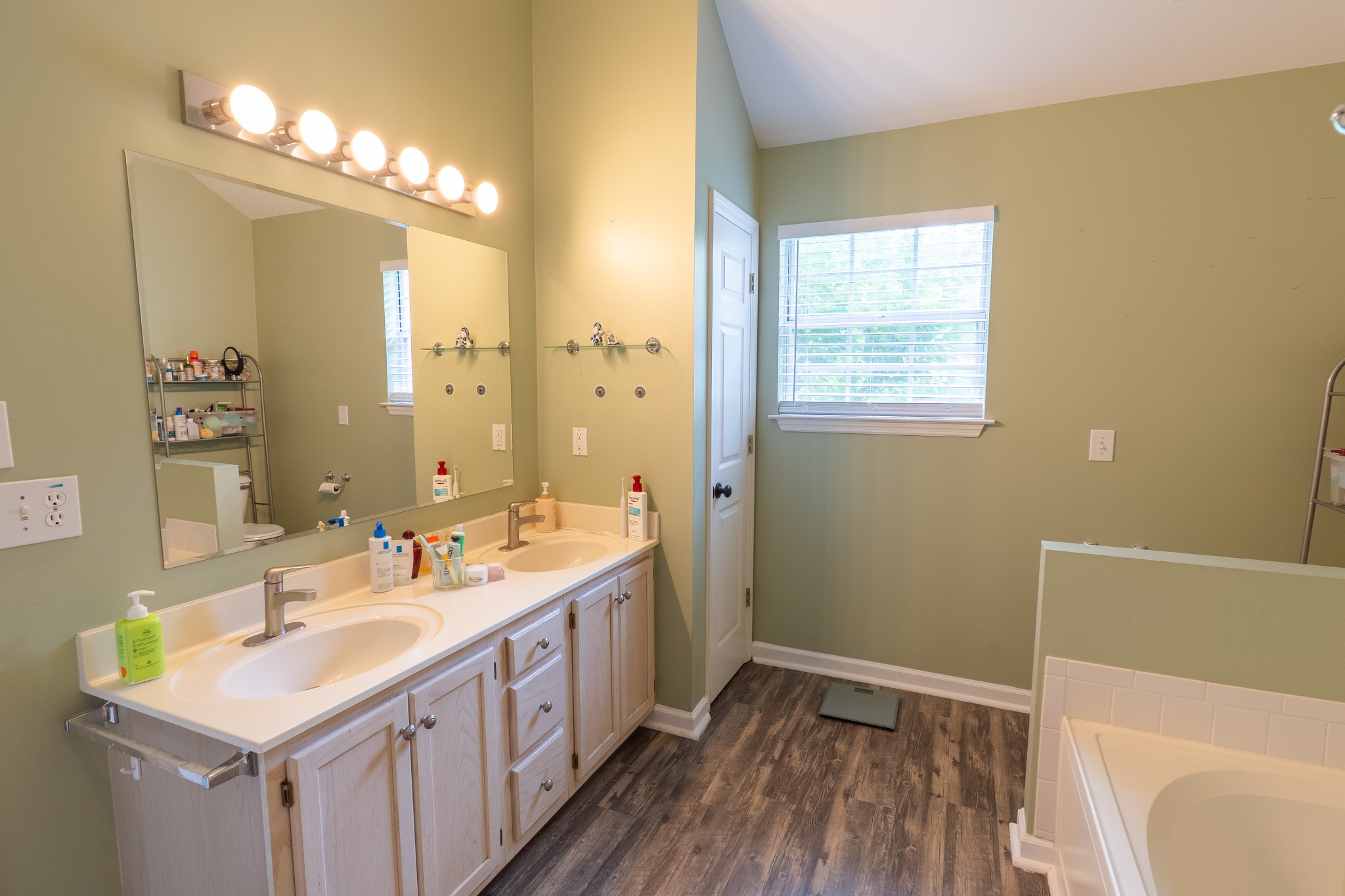 1541 Celebration Way - Photo 3