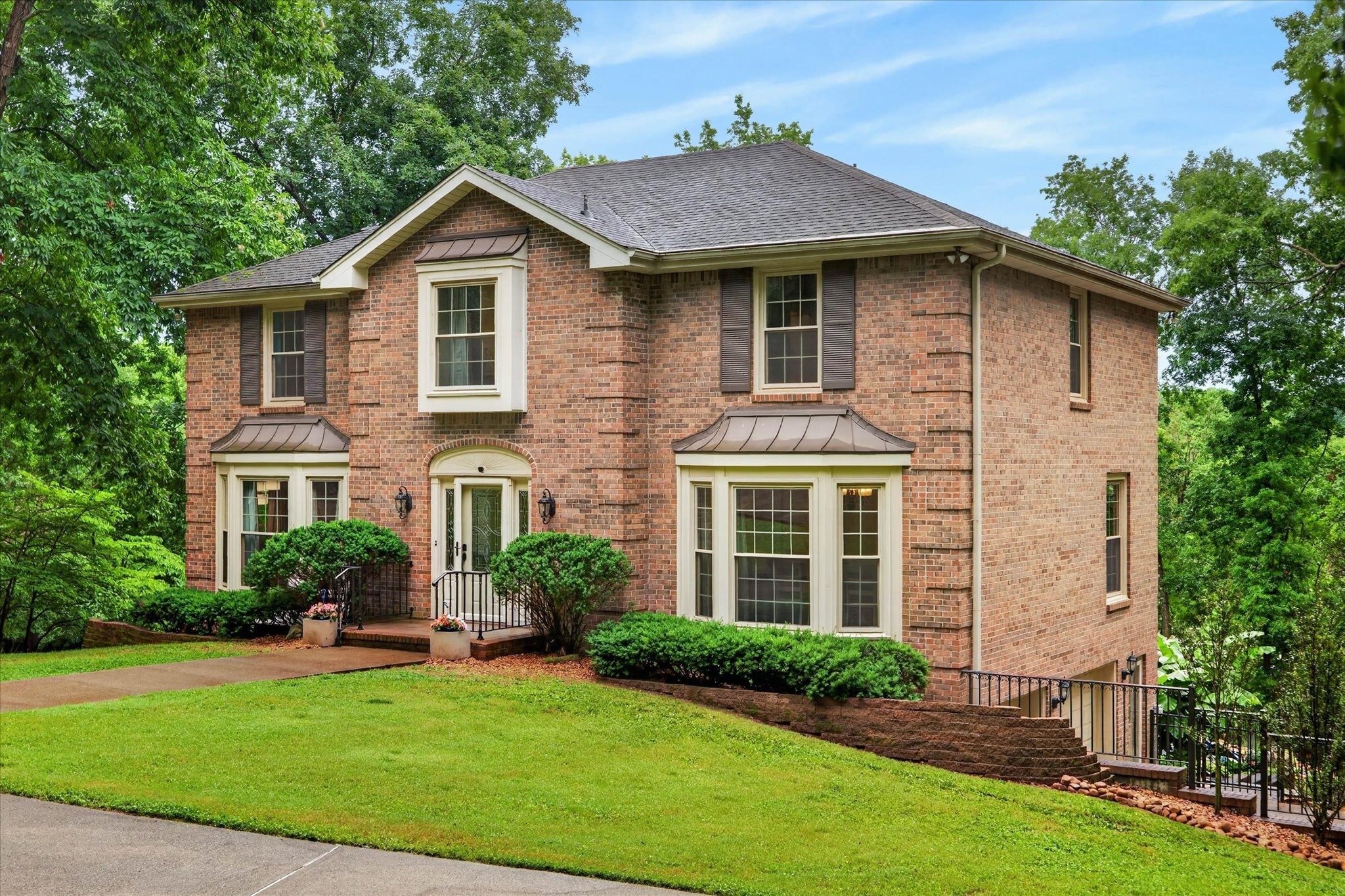 1610 Deerfield Dr