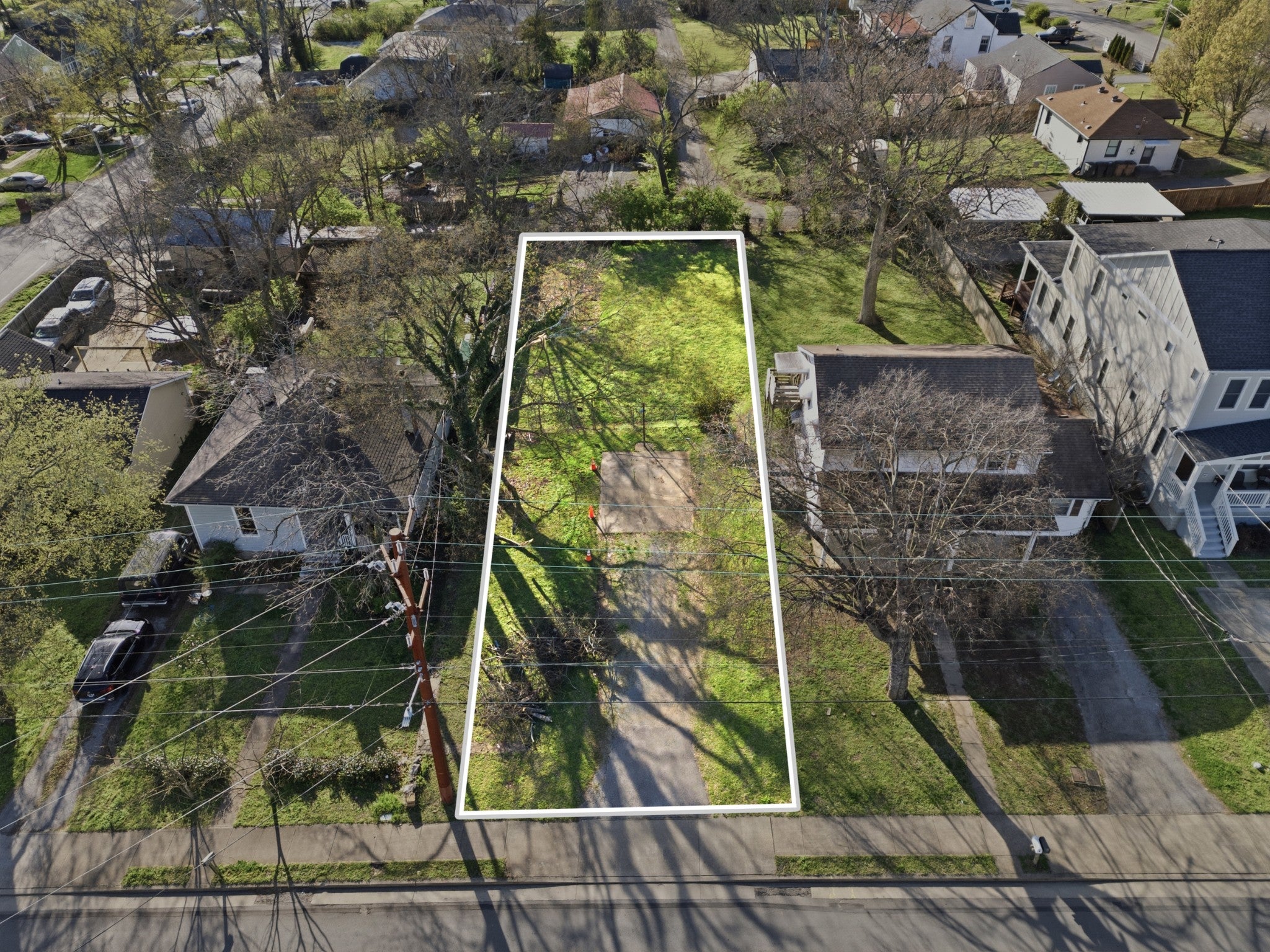 listing at 1704 Lischey Ave, Nashville