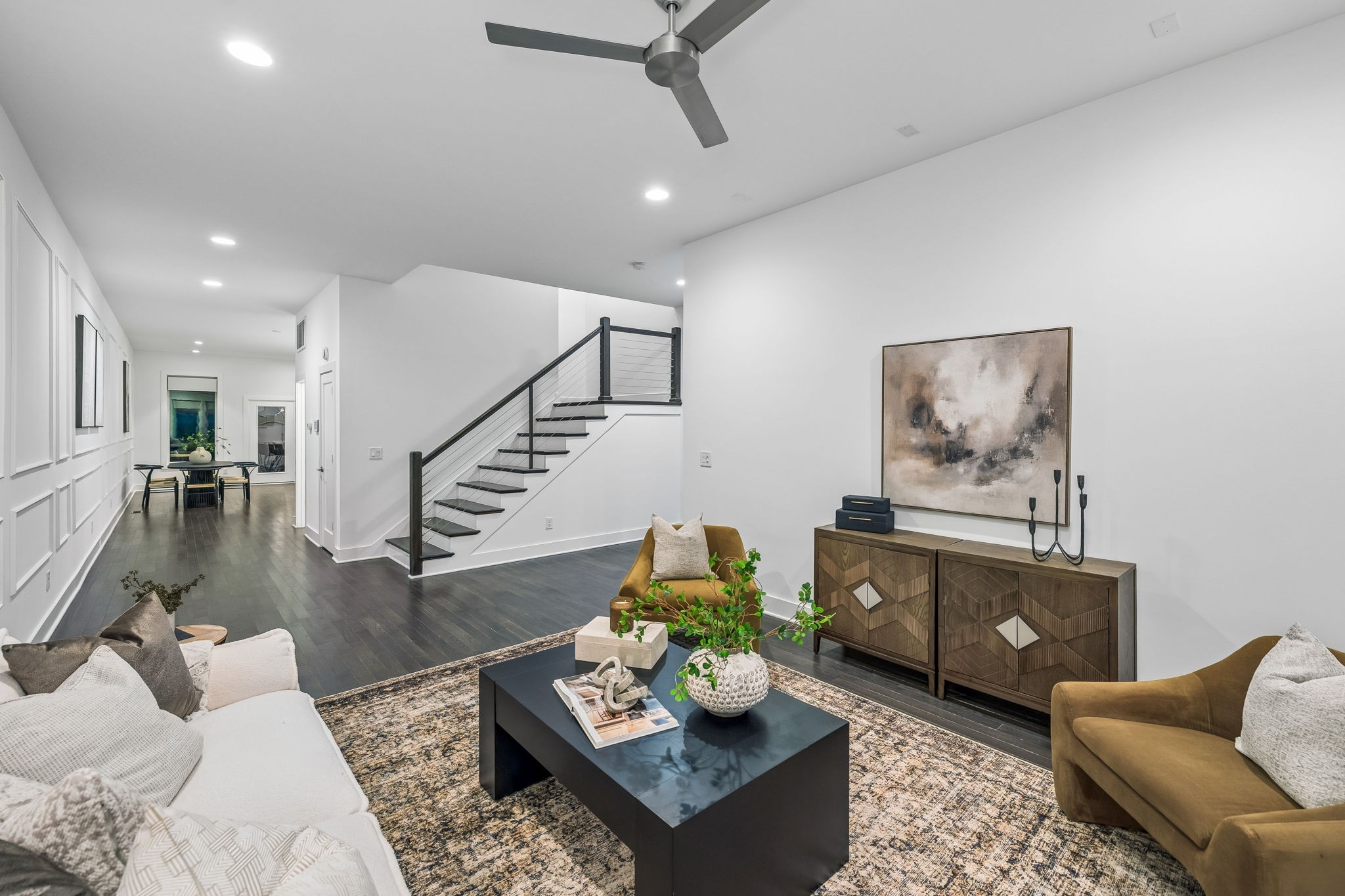 420A 37th Ave N
