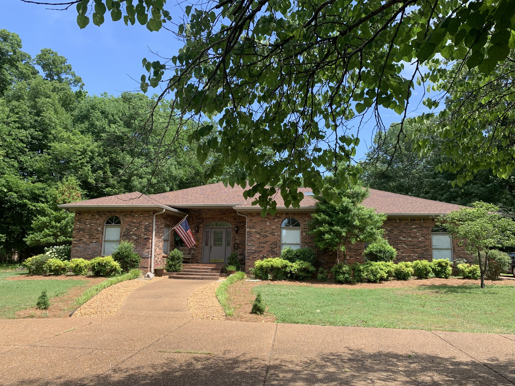 1623 Stewarts Ferry Pike