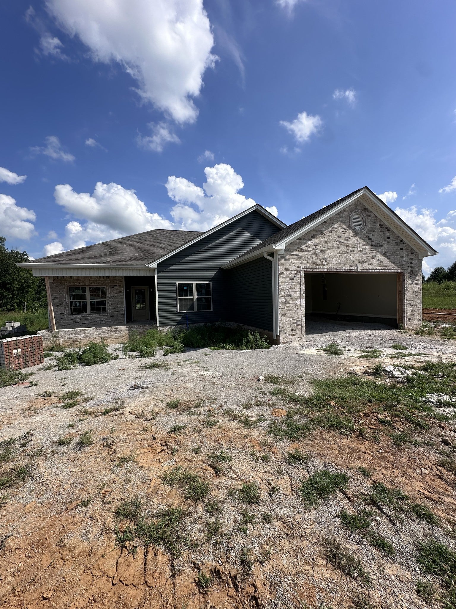 211 Bedford Court