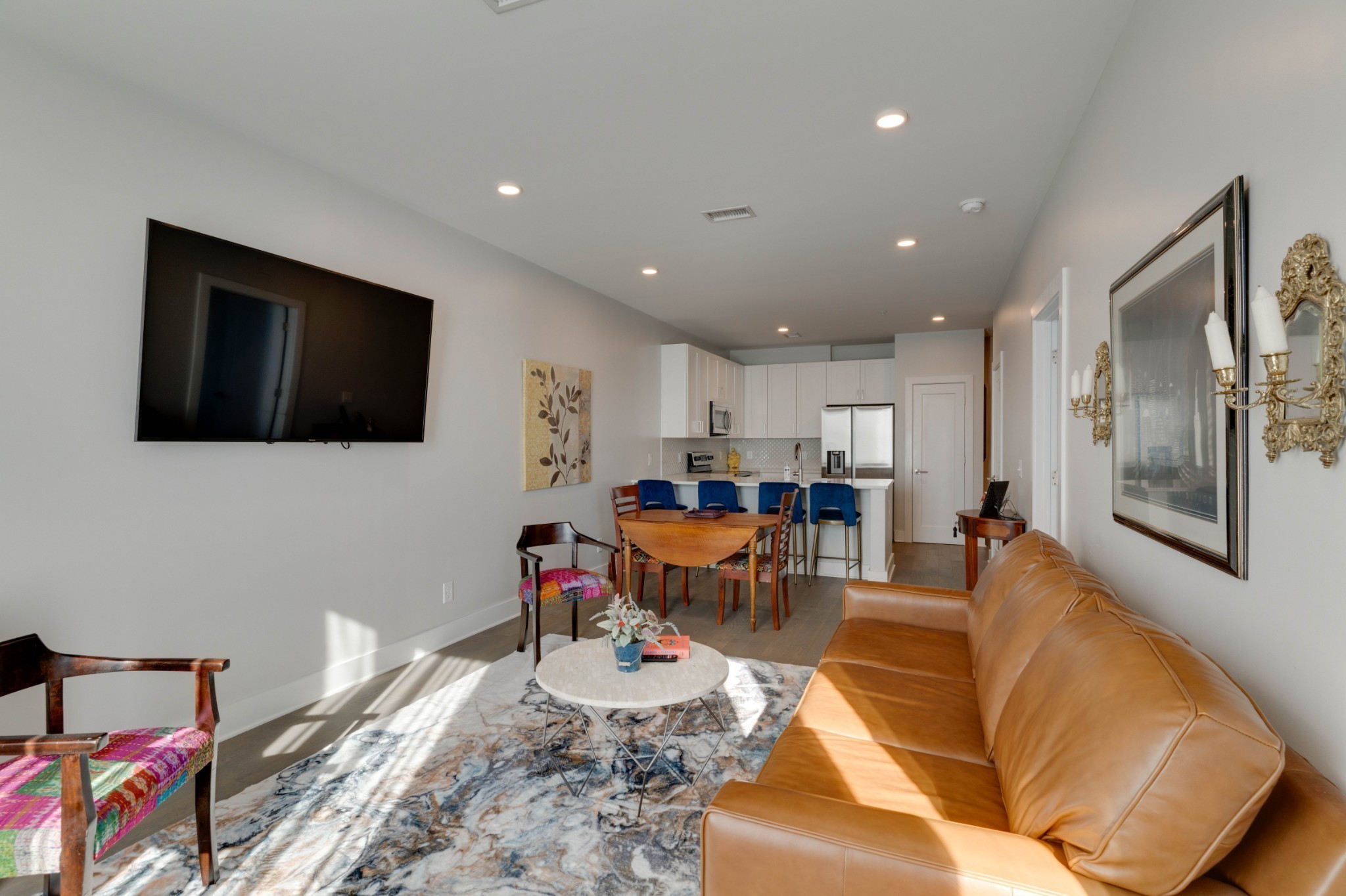 1041 E Trinity Ln 315