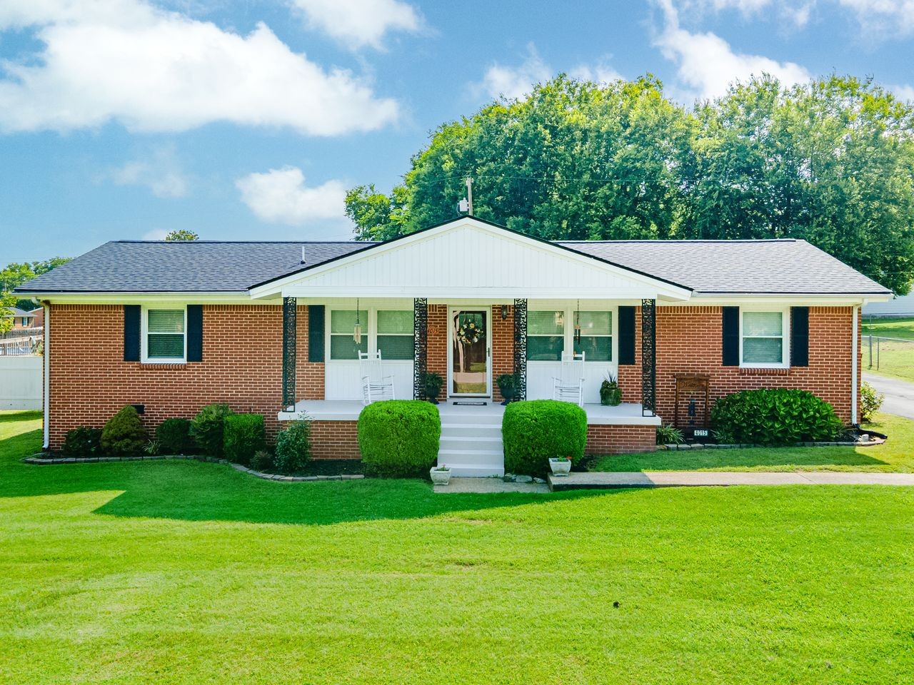 4015 Brookside Dr