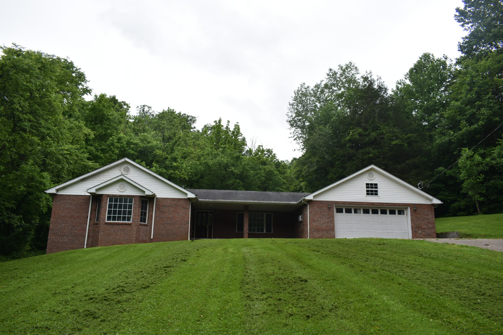 6 Campbell Ln