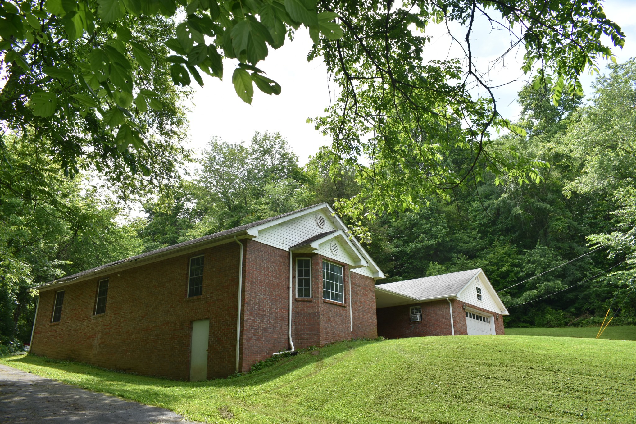 6 Campbell Ln
