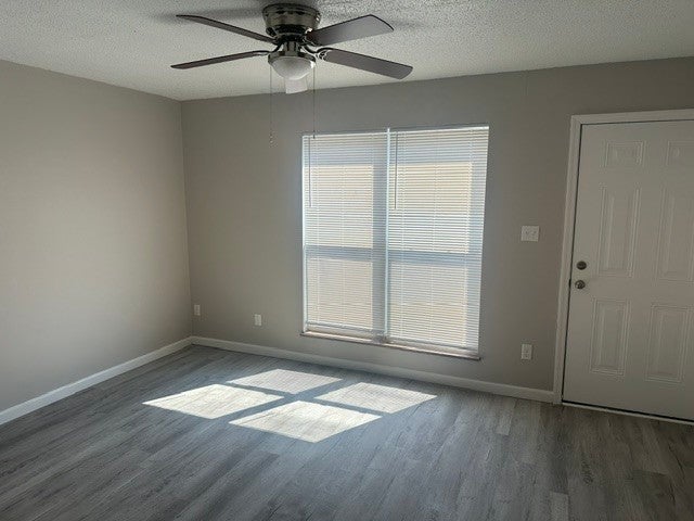 2075 Clingan Dr NW 3 - Photo 3