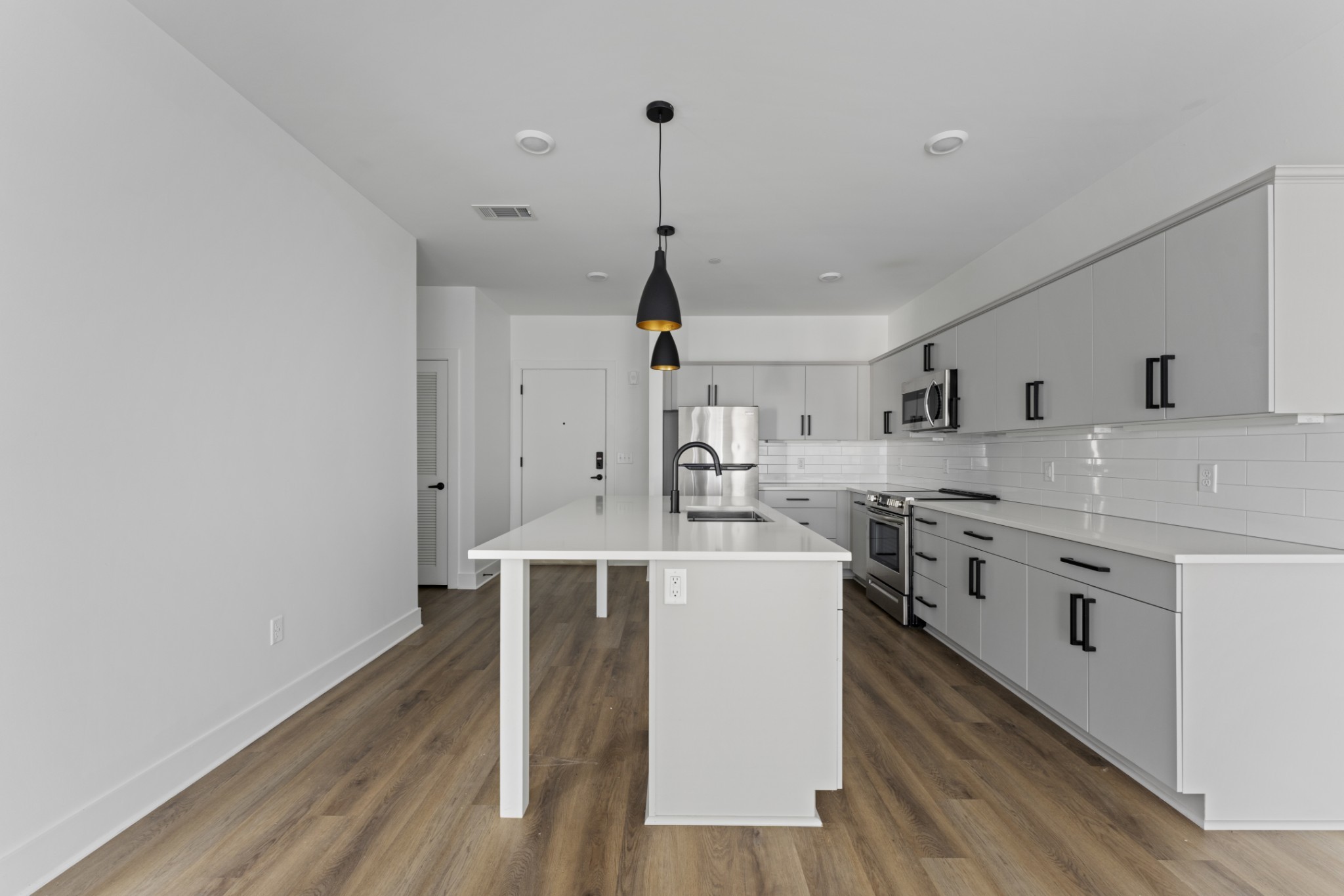 2704 Clifton Ave 201