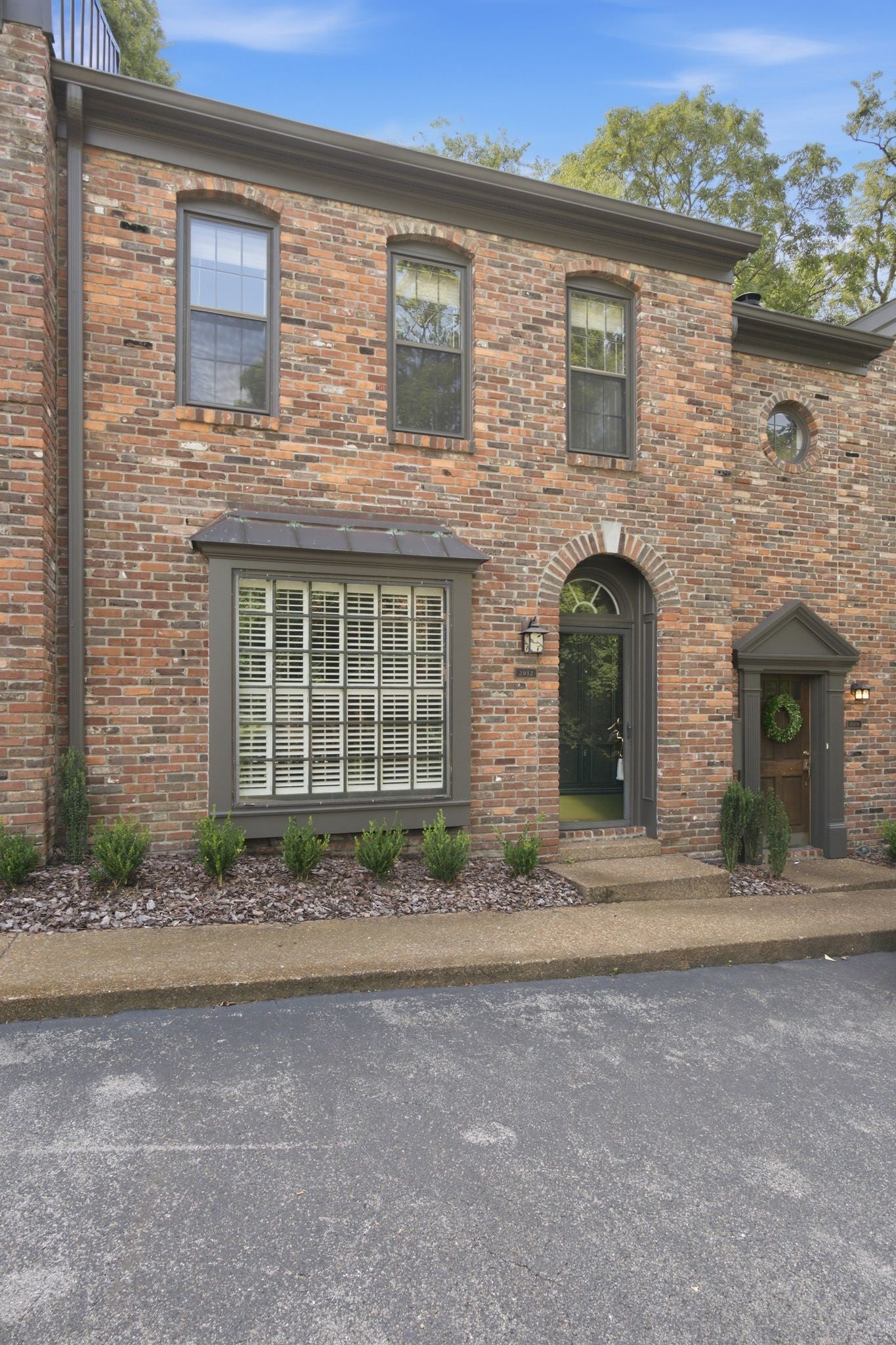 2012 Stokes Ln
