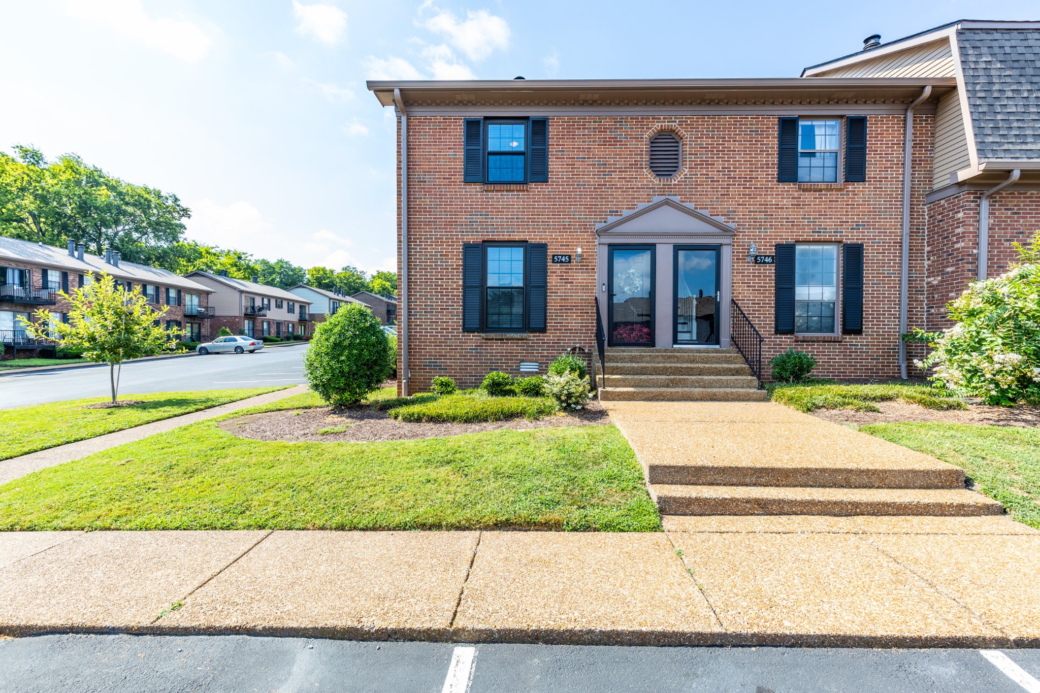 5745 Brentwood Trce