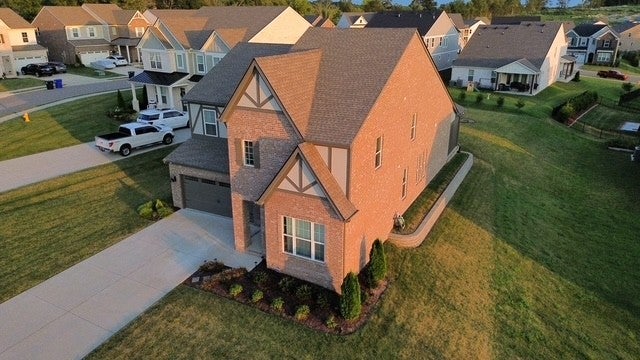 1806 Ableson Way
