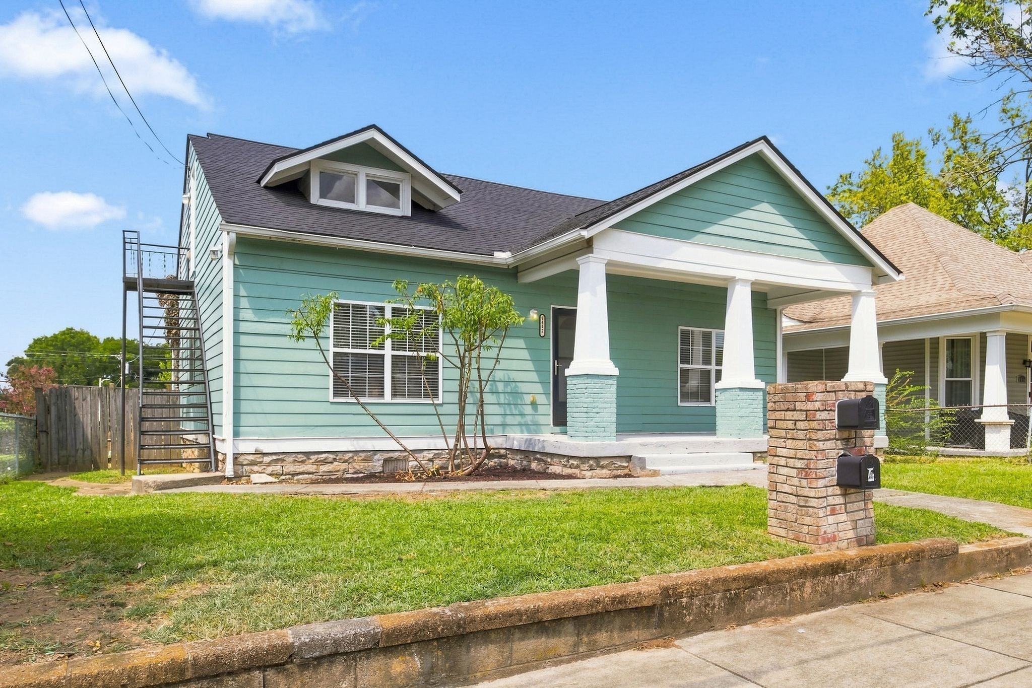 1112 Joseph Ave A