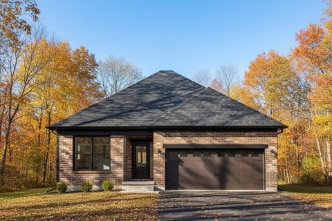 207 Sandalwood Way Dickson TN 37055