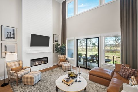 2068 Conductor Ln Thompsons Station TN 37179