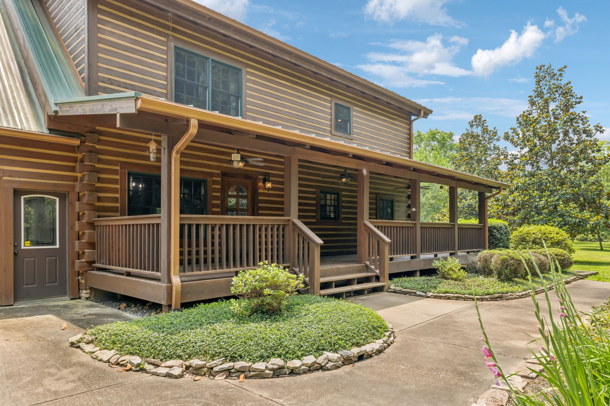196 Moore Rd