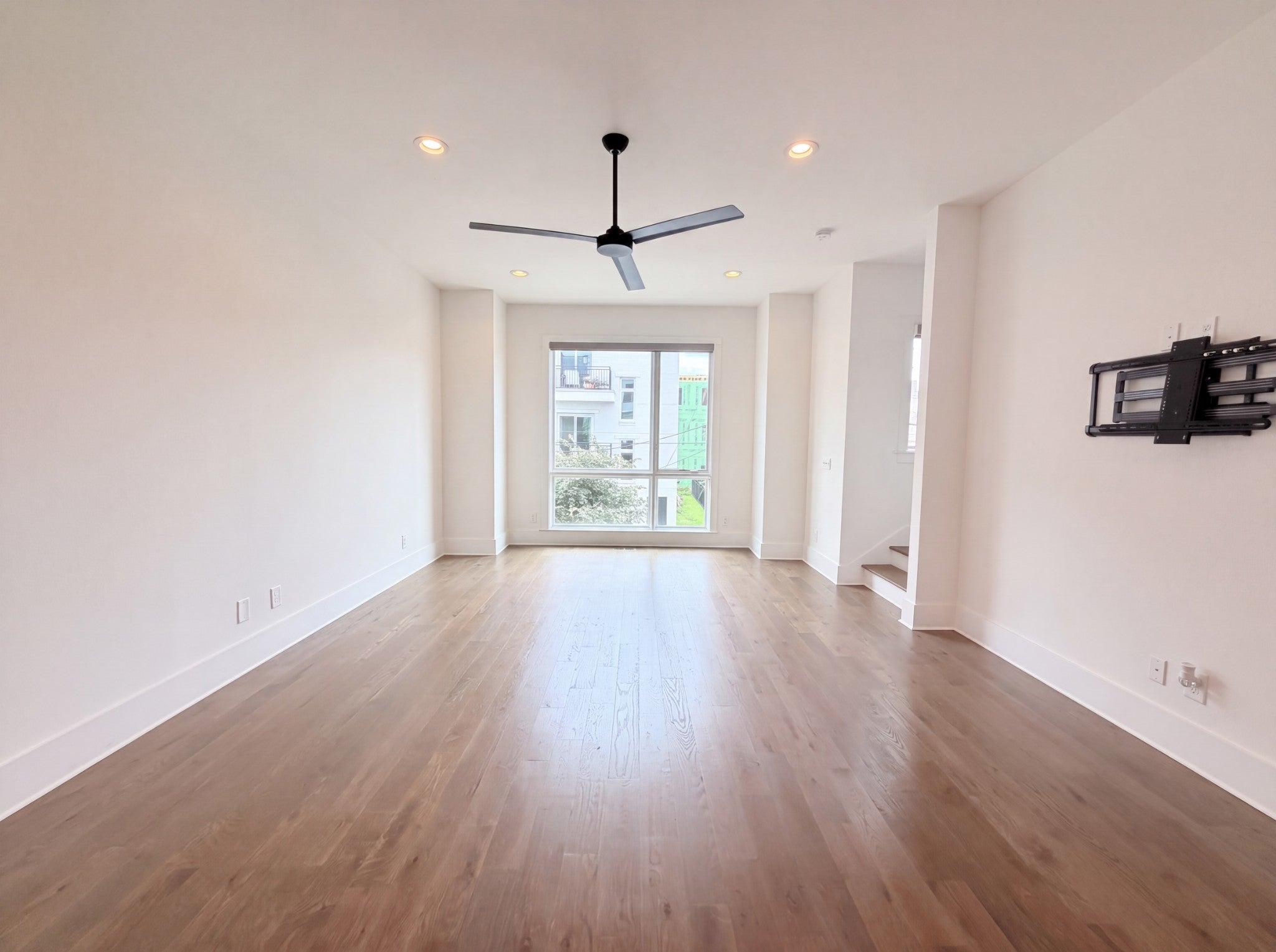 1012 Scovel St, Nashville TN 37208 3-bed home, photo 3 of 18