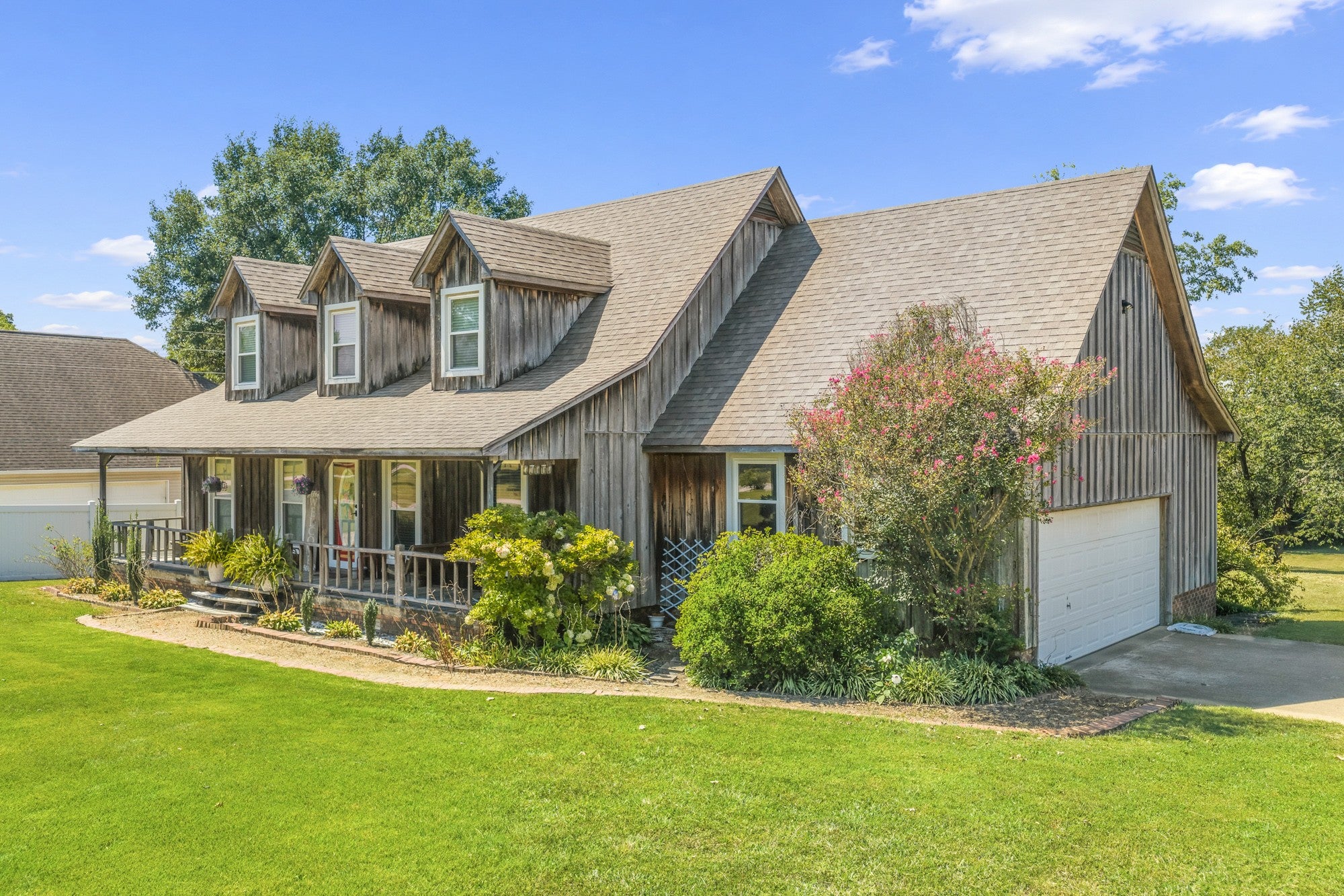 55 Evergreen Dr