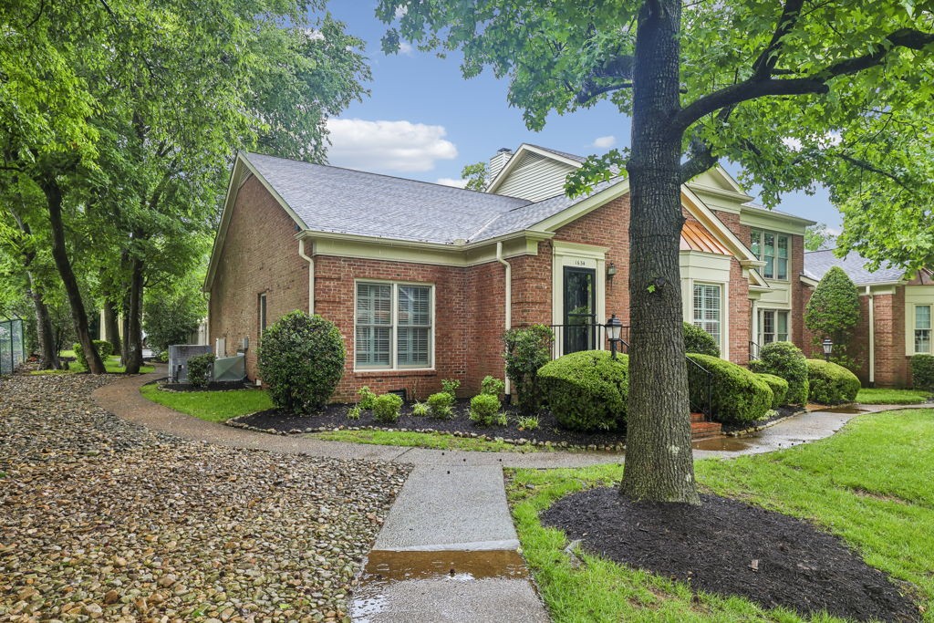 1634 Belmont Ct