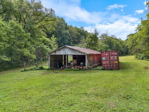 1344 Cut Off Rd Ethridge TN 38456